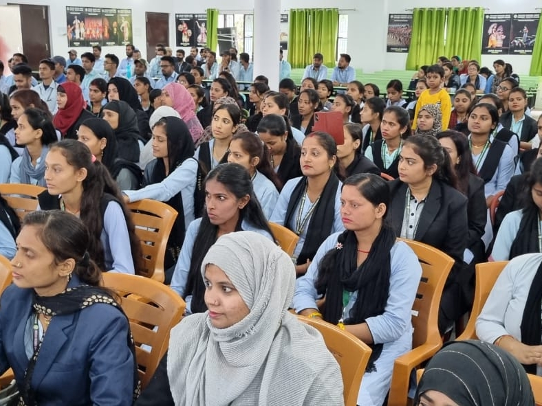 LNMU Vice Chancellor congratulated for NAAC grade, said - take it further