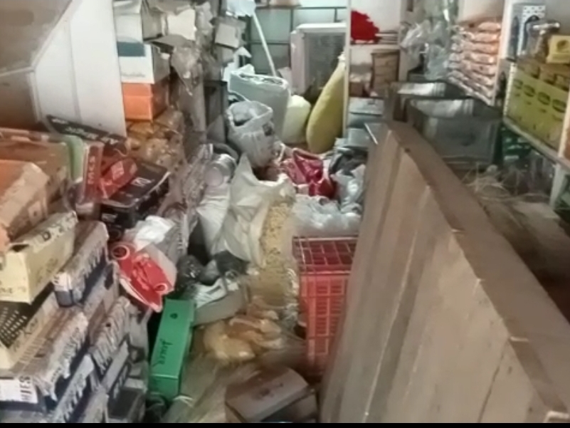 10,000 worth of goods stolen from grocery store, police engaged in ...
