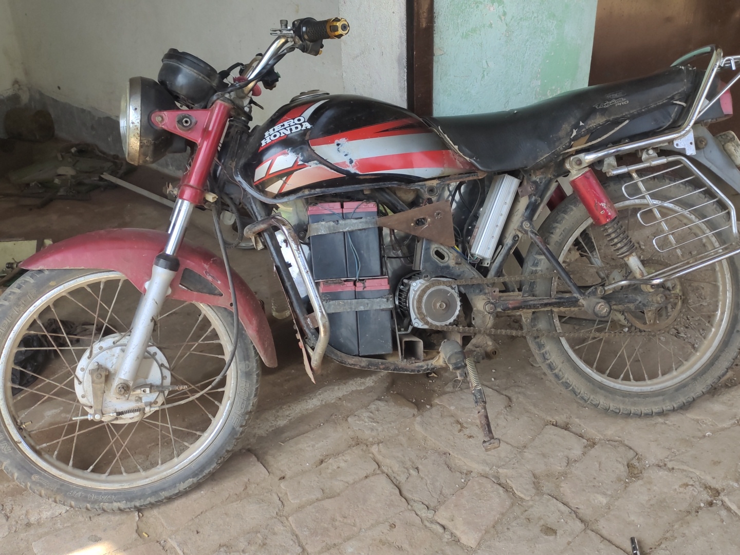 पुराने बाइक को किया मॉडिफाई, 1 रुपए में चलेगी 2.5 KM; यूट्यूब और ...