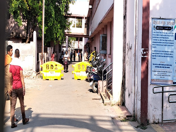 Raipur court ED action IAS officer businessman money laundering case Chhattisgarh ED आज नहीं