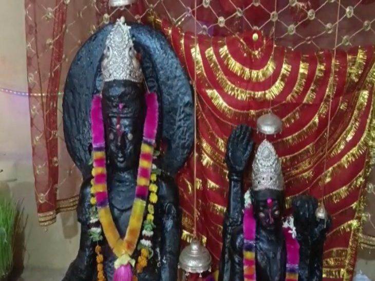 सोरिड के पहाड़ पर मौजूद माता रमई पाठ मंदिर में भी रामनवमी के अनुयायियों की भीड़।