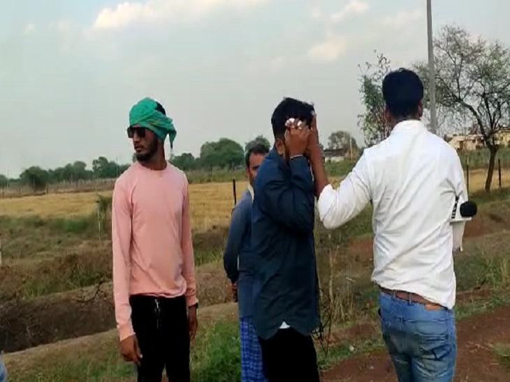 झूमाझटकी में रायपुर के एक पत्रकार को सिर पर चोट आई है।