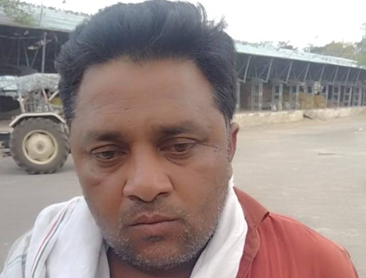 देपालपुर तहसील के ग्राम बेगंदा निवासी किसान लाखन परमार।