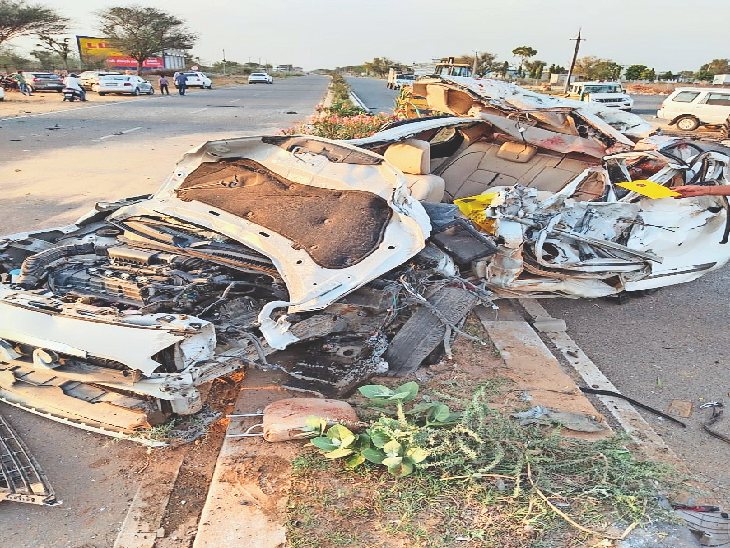 Car collided with water tanker, two died including young man who was ...
