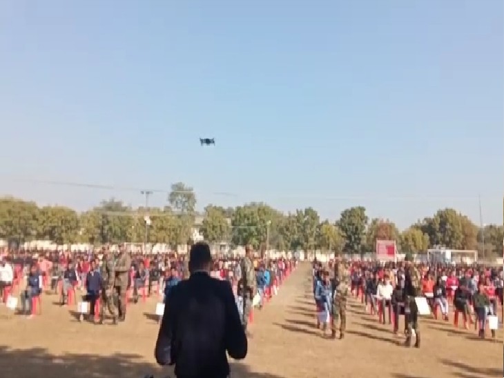 For the first time to a soldier, the youth gave the written test