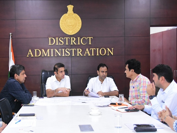 Rohtak DC Ajay Kumar officers meeting regarding drinking water supply रोहतक में बदली जाएगी