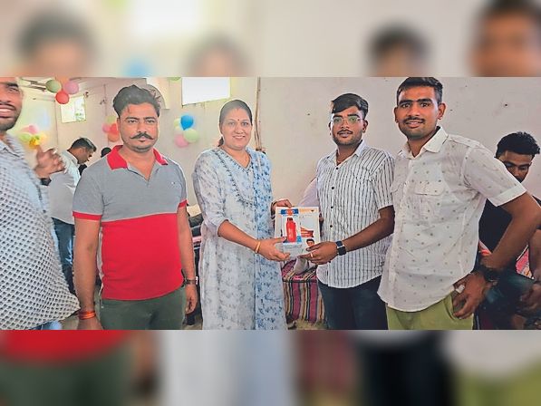 On the birthday of Leader of Opposition Rajendra Rathore, 655 units of ...