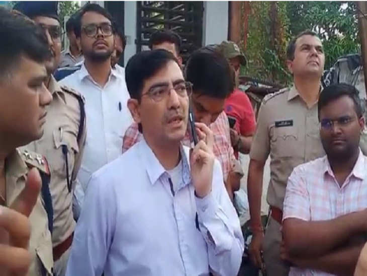 प्रदर्शनकारियों का हंगामा देखकर चिप्स अफसरों ने व्यवस्था सुधारने की बात कही।