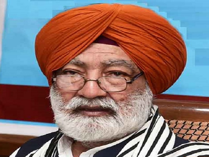 पूर्व कांग्रेसी मंत्री संगत सिंह गिलजियां की फाइल फोटो। - Dainik Bhaskar