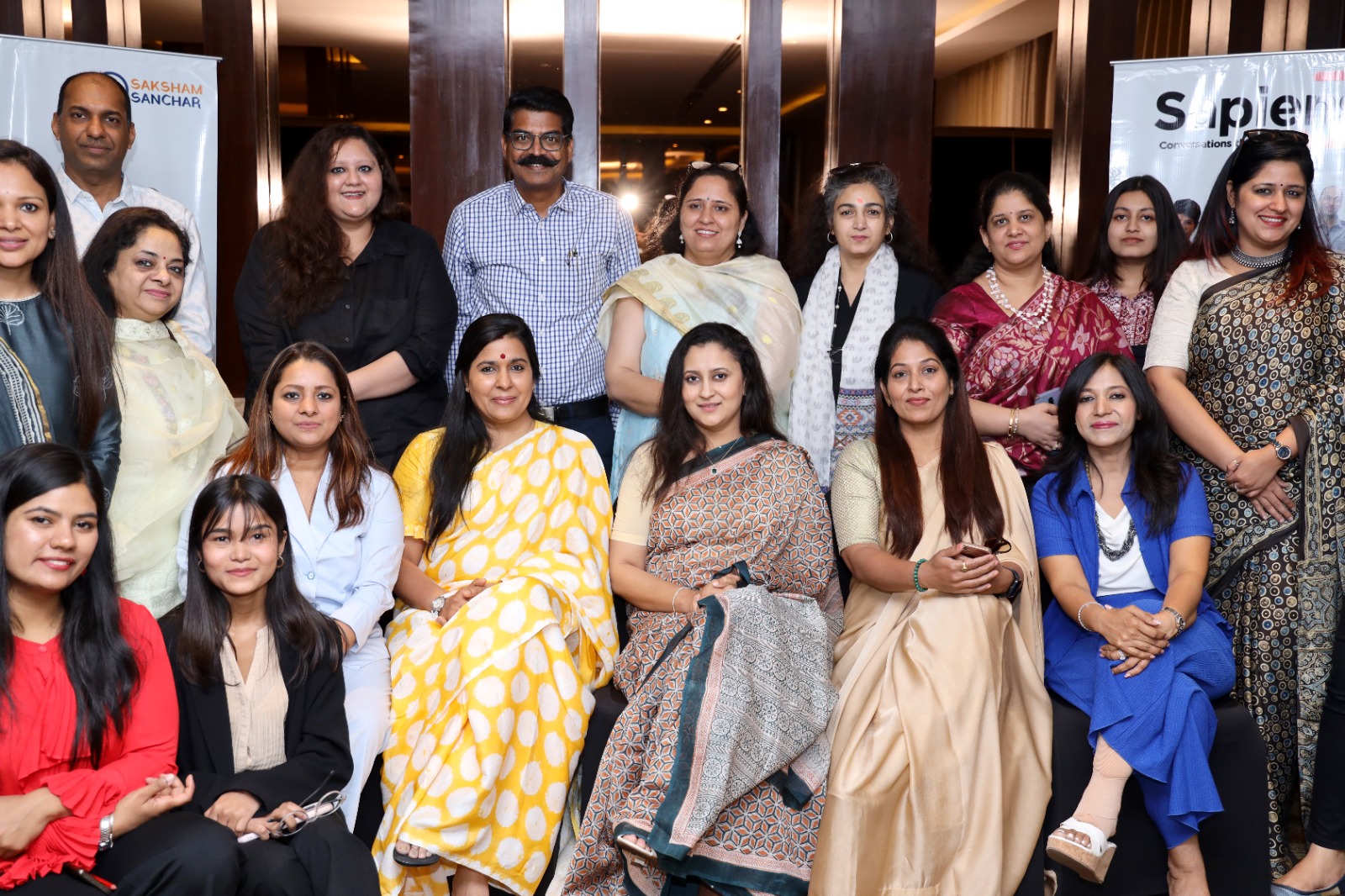 Ashok Gehlot's DaughterInLaw On Women Empowerment Himanshi Gehlot 'अपने प्रोफेशन के प्रति