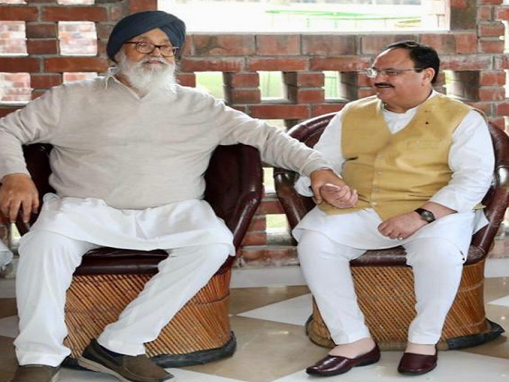 भाजपा के राष्ट्रीय अध्यक्ष नड्डा ने बादल के साथ अपनी पुरानी तस्वीर शेयर की है।