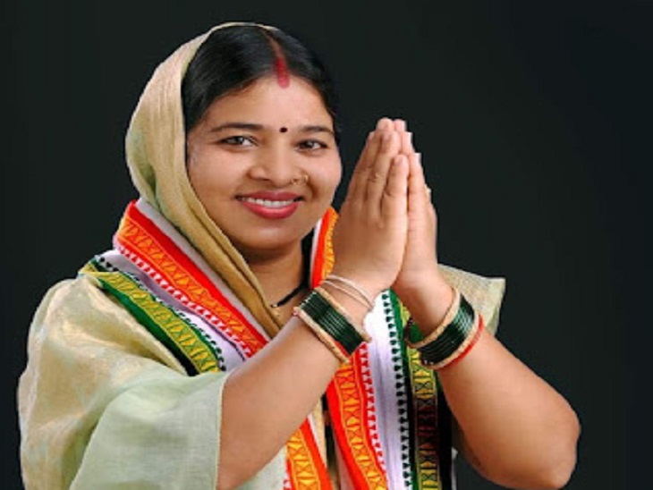 नव निर्वाचित जिला पंचायत अध्यक्ष पुष्पा यादव