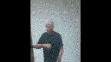 सुरजनजीत सिंह को गिरफ्तार करके ले जाती पुलिस - Dainik Bhaskar