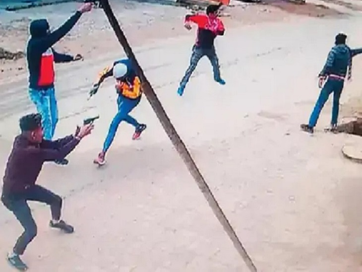 डेरा प्रेमी प्रदीप को गोलियां मारते आरोपियों की सीसीटीवी सामने आई थी।