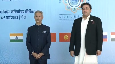 SCO बैठक के दूसरे दिन शुक्रवार को गोवा में विदेश मंत्री एस जयशंकर (बाएं) और पाकिस्तान के विदेश मंत्री बिलावल भुट्टो।