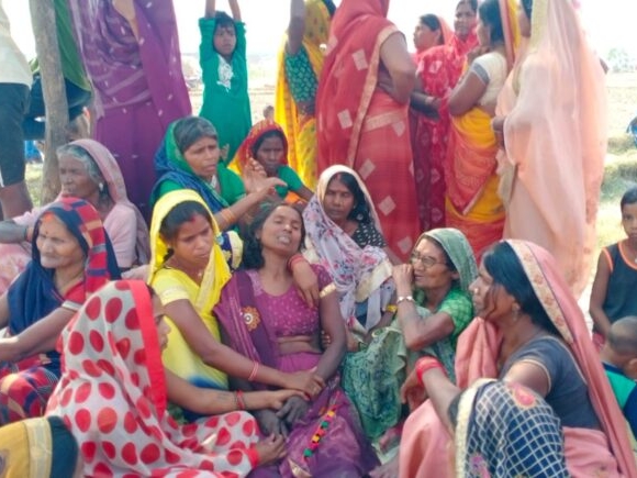 अंकित के घर पर पसरा मातम