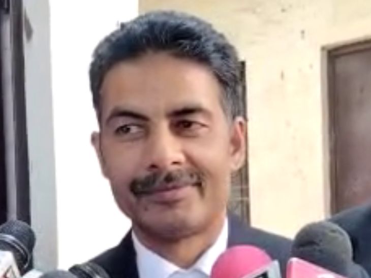 ये पीड़िता का केस लड़ने वाले वकील रिजवान है। इनका कहना है, महिला को लंबे समय के इंतजार के बाद इंसाफ मिला है।