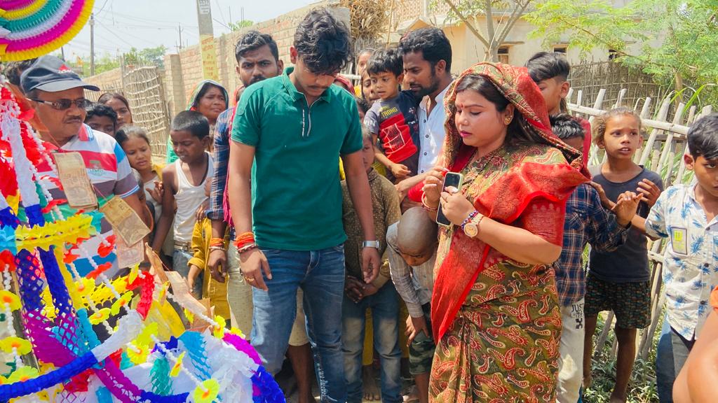 बीमा भारती बोलीं-19 साल साथ था; मेरे कृष्णा पर FIR भी हुई थी | Husband and son gave shoulder to the bier of "Krishna", said- had been together for 19 years, nominated