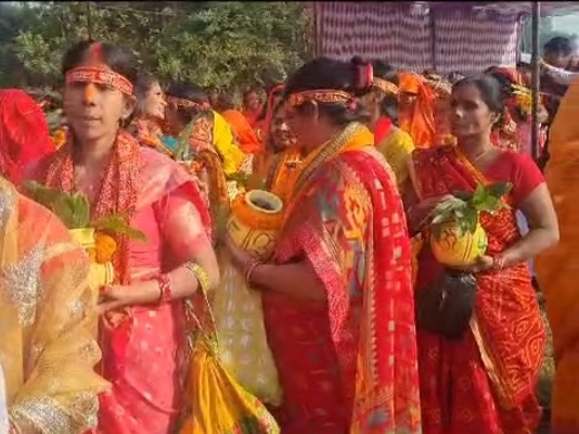 5100 महिलाएं हैं यात्रा में शामिल।