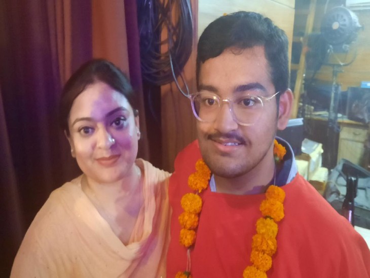 देश में पहली रैंक हासिल करने वाले आर्यन बोले - कार्डियोलॉजिस्ट बनना हैं लक्ष्य | UP - ISC Board Toppers Interview - Aryan, who got the first rank in the country, said -
