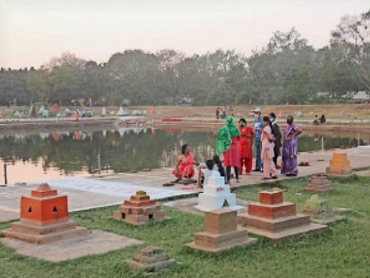 हर साल छठ पर्व पर जुटते हैं हजारों भक्त