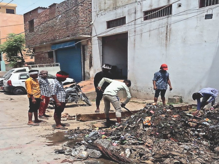 Cleaning of Ramnagar drain started, tender open for Mughal canal