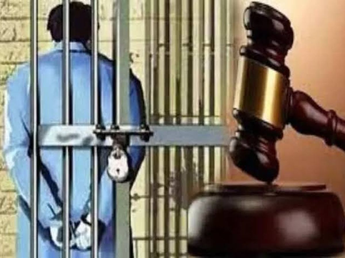 Amarwada court gave verdict in 3 years old case, punished with fine too!
