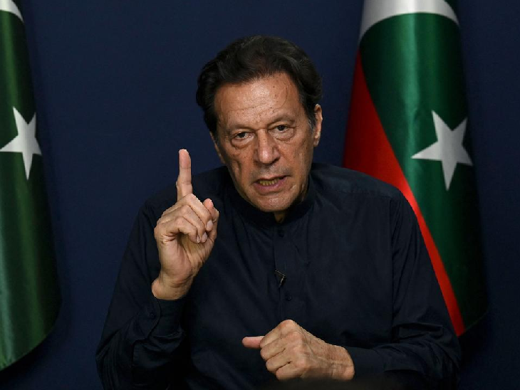 इमरान खान ने होम मिनिस्टर के आरोपों को बेबुनियाद बताया है। (फाइल)