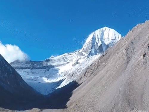 first time kailash mansarovar yatra by road | पहली बार सड़क मार्ग से आदि कैलाश पहुंचे तीर्थ यात्री: पहले 10 दिन लगते थे, अब 5 घंटे में पहुंच रहे, नवंबर तक चलेगी