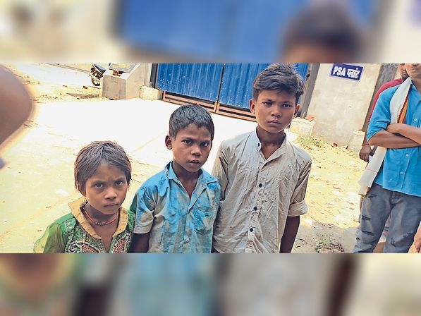 महिला की गला दबा कर हत्या, बच्चे बोले डायन कहती थी दादी, सबने मिल कर