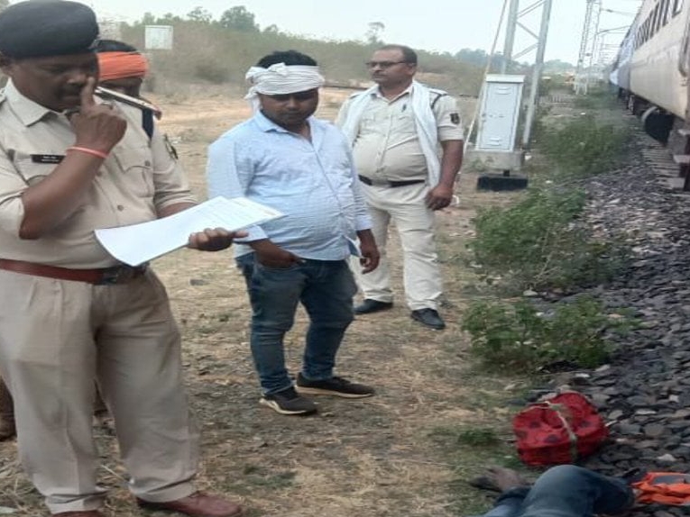 पुलिस मामले की जांच में जुटी।