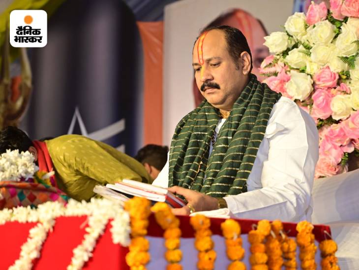 बोले- मांगना है तो भोलेनाथ से मांगो, यहां कुछ नहीं चुकाना होता, भीषण गर्मी के बीच पहुंचे लाखों लोग|भोपाल,Bhopal - Dainik Bhaskar