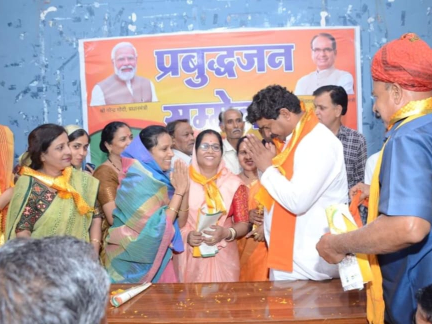 pradhan-mantri-awas-yojana-shrestha-instead-of-indira-awas-45-crores