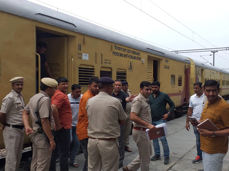 Information about bomb in passenger train at Sonepat, Gohana Railway