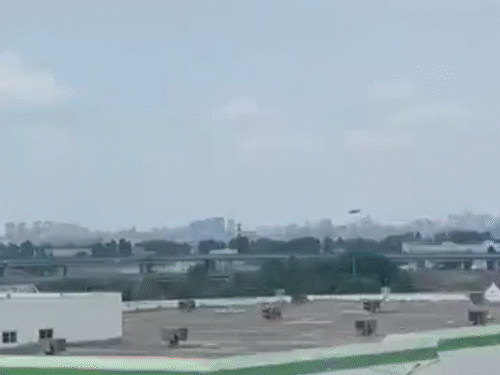 वैगनर के आगे बढ़ने पर रूस ने हेलिकॉप्टर भेजकर ऑयल डिपो को तबाह कर दिया।