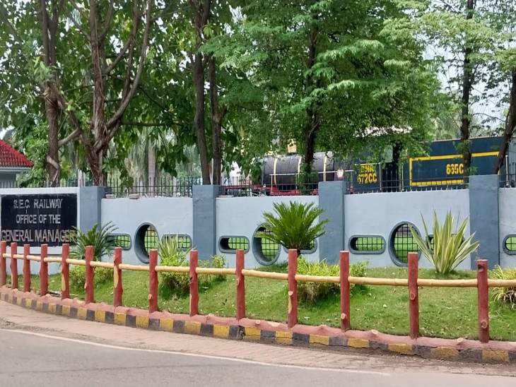 200 किलोमीटर के दायरे में एक साथ 3 वर्ल्ड क्लास रेलवे स्टेशन बनाए जाएंगे।