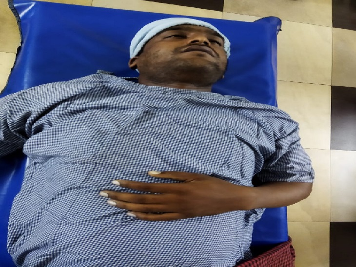 ऑपरेशन से पहले ही थिएटर में मरीज ने तोड़ दिया दम।