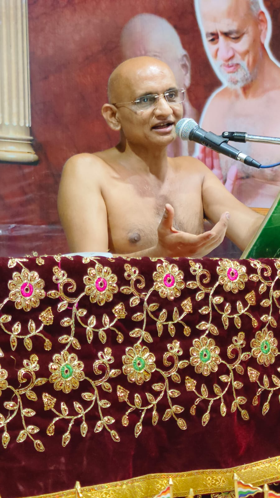 Sages explained the importance of idol worship and mantra chanting मुनियों ने प्रतिमा पूजन व