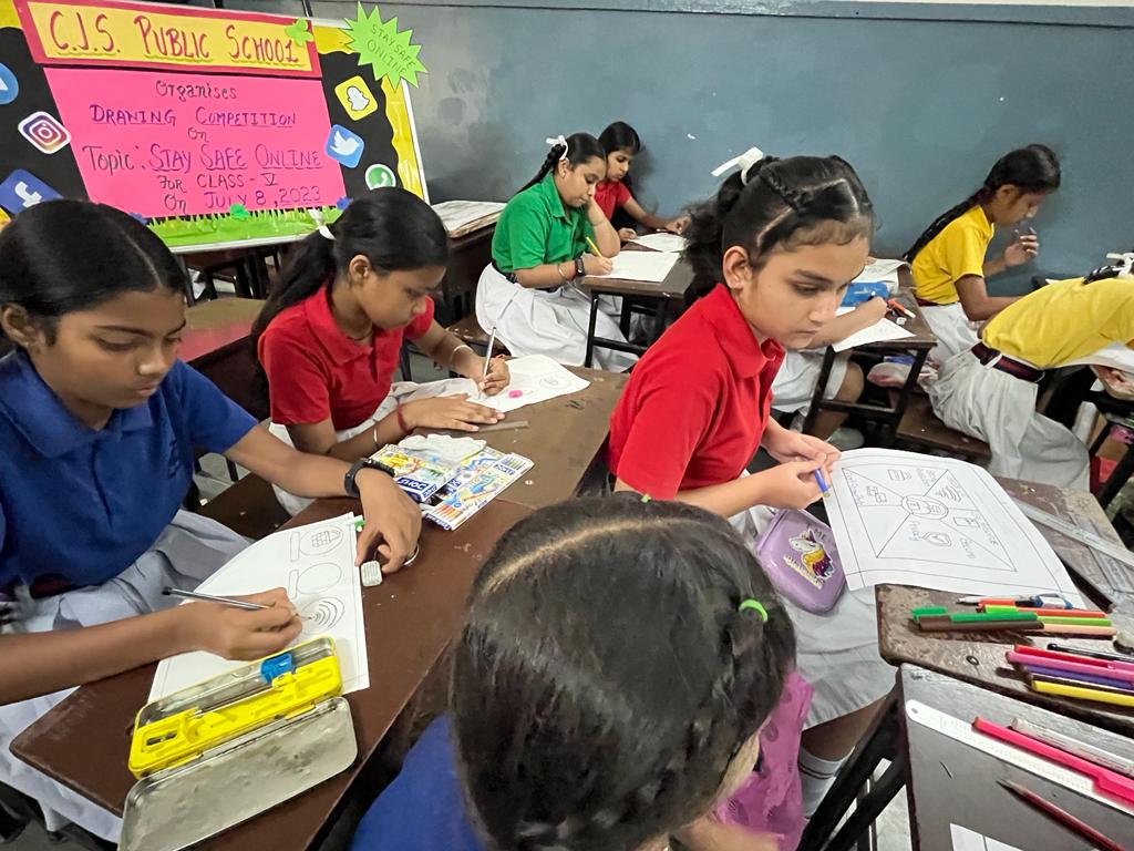 Dhriti got first place in drawing competition, Mehak Rani got second ...