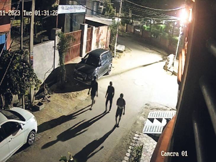 सोशल मीडिया में भी बदमाशों की वीडियो फुटेज डालकर आमजन को सतर्क रहने की हिदायत दी गई।  - Dainik Bhaskar