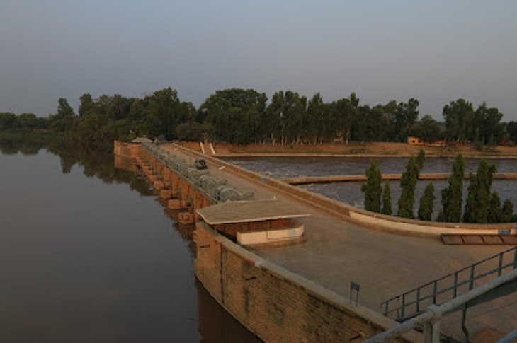 बाढ़ के बीच पाकिस्तान ने बढ़ाया दोस्ती का हाथ 3 सुलेमानकी हेडवर्क्स पाकिस्तान।