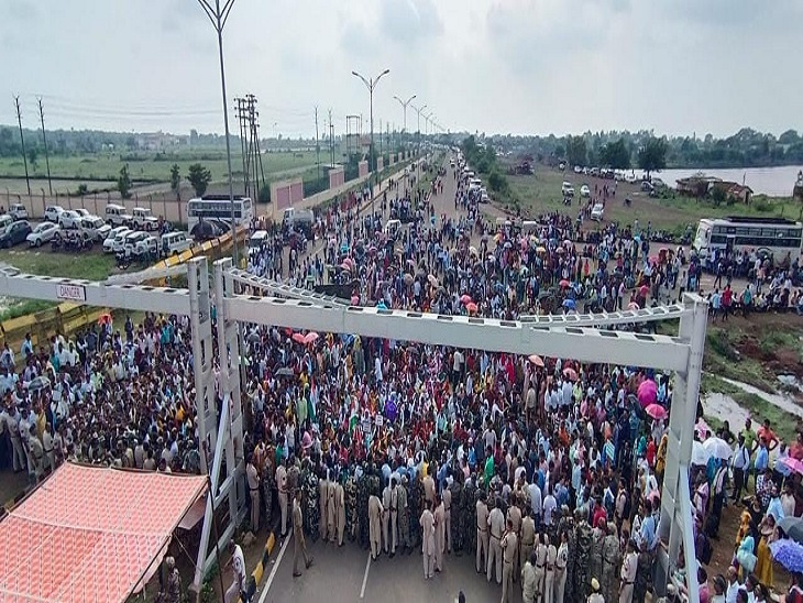 पूरे प्रदेश से कर्मचारी रायपुर पहुंचे हुए हैं।