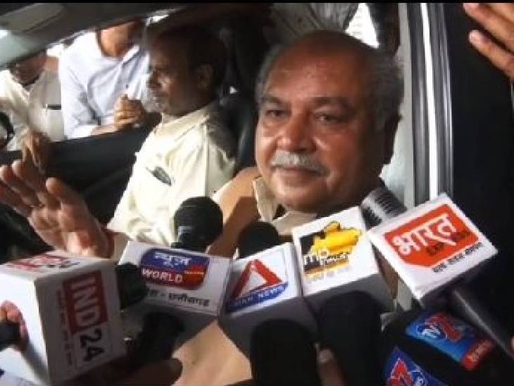 बीजेपी की बैठक के बाद केंद्रीय मंत्री तोमर ने कहा - संगठन की नब्ज बराबर चल रही है। किसी को चिंता करने की जरूरत नहीं है। जनता के आशीर्वाद से बीजेपी की सरकार बनेगी।