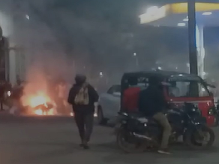 आग लगने की घटना से मचा हड़कंप