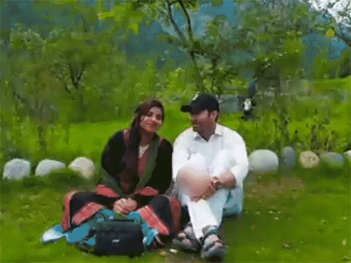 अंजू ने नसरुल्लाह के साथ प्री वेडिंग शूट के वीडियो भी शेयर किए हैं।