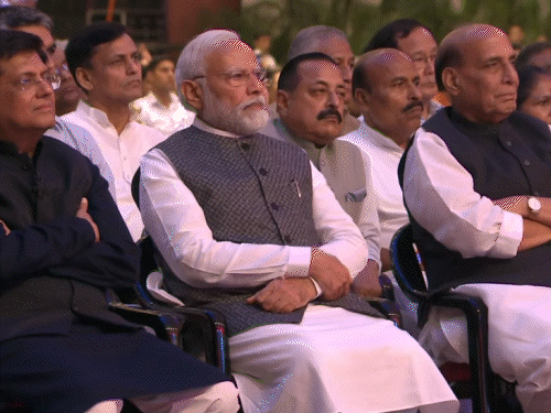 दिल्ली में नए कन्वेंशन सेंटर ‘भारत मंडपम’ में सांस्कृतिक कार्यक्रम का आयोजन किया गया।