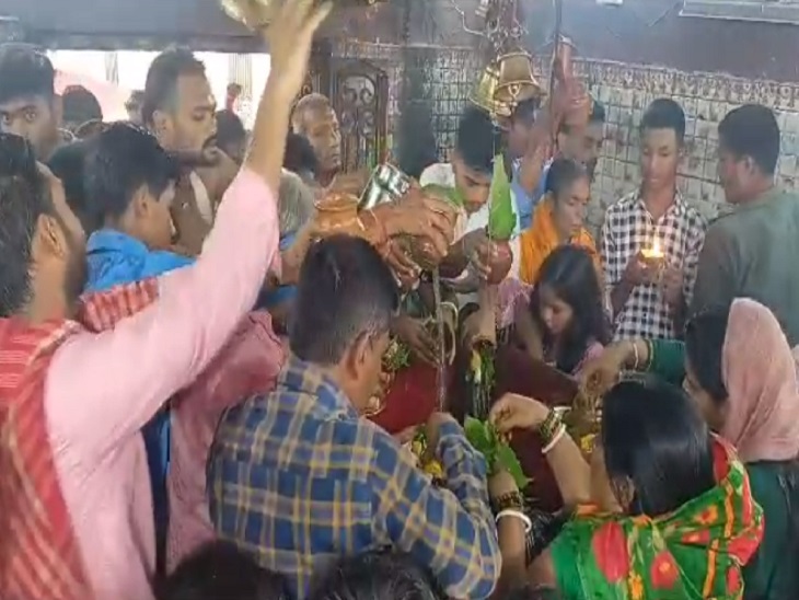 12-15 हजार श्रद्धालु कर चुके हैं जलाभिषेक