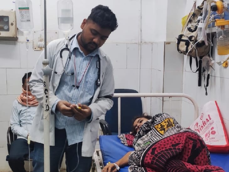 जूनियर डॉक्टरों के हड़ताल पर चले जाने से अस्पताल में स्वास्थ्य सेवाओं पर बुरा असर पड़ेगा।