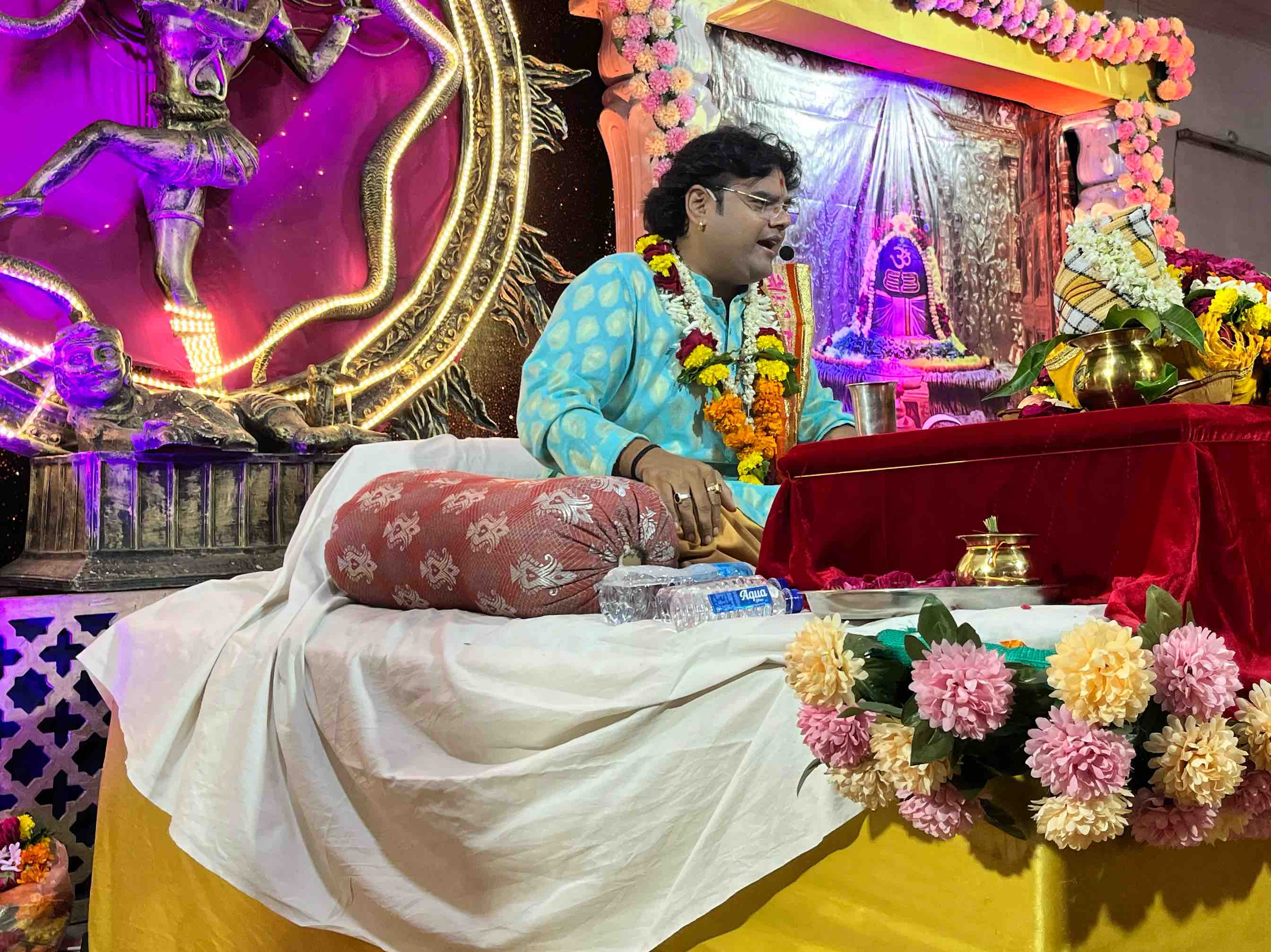 कथा वाचक मयंक व्यास ने बताया शिवमहापुराण कथा का महत्व।