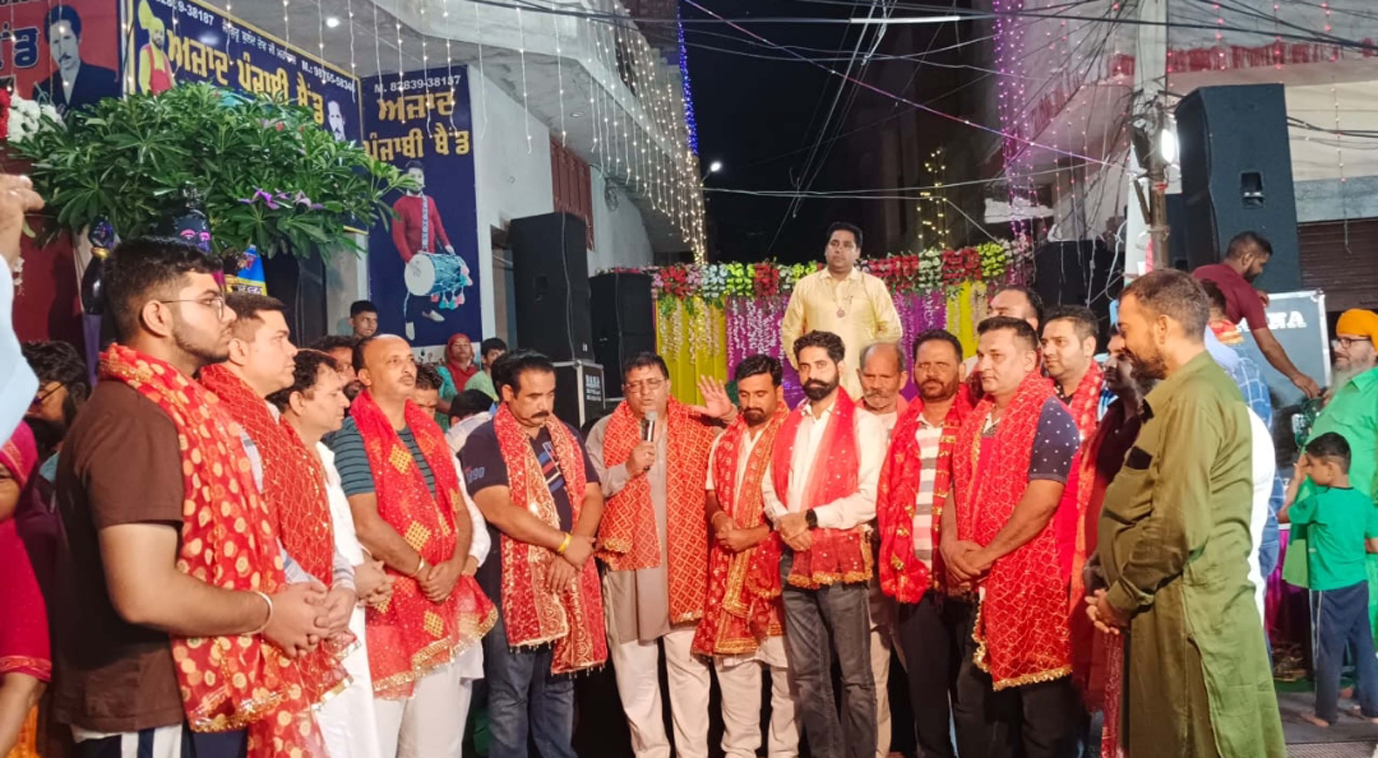 मोहल्ला महाशा में फ्रेंड्स क्लब ने करवाया जागरण